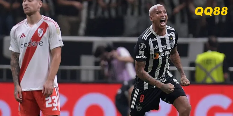 Atletico Mineiro sa sút phong độ, Hulk đơn độc trên hàng công.